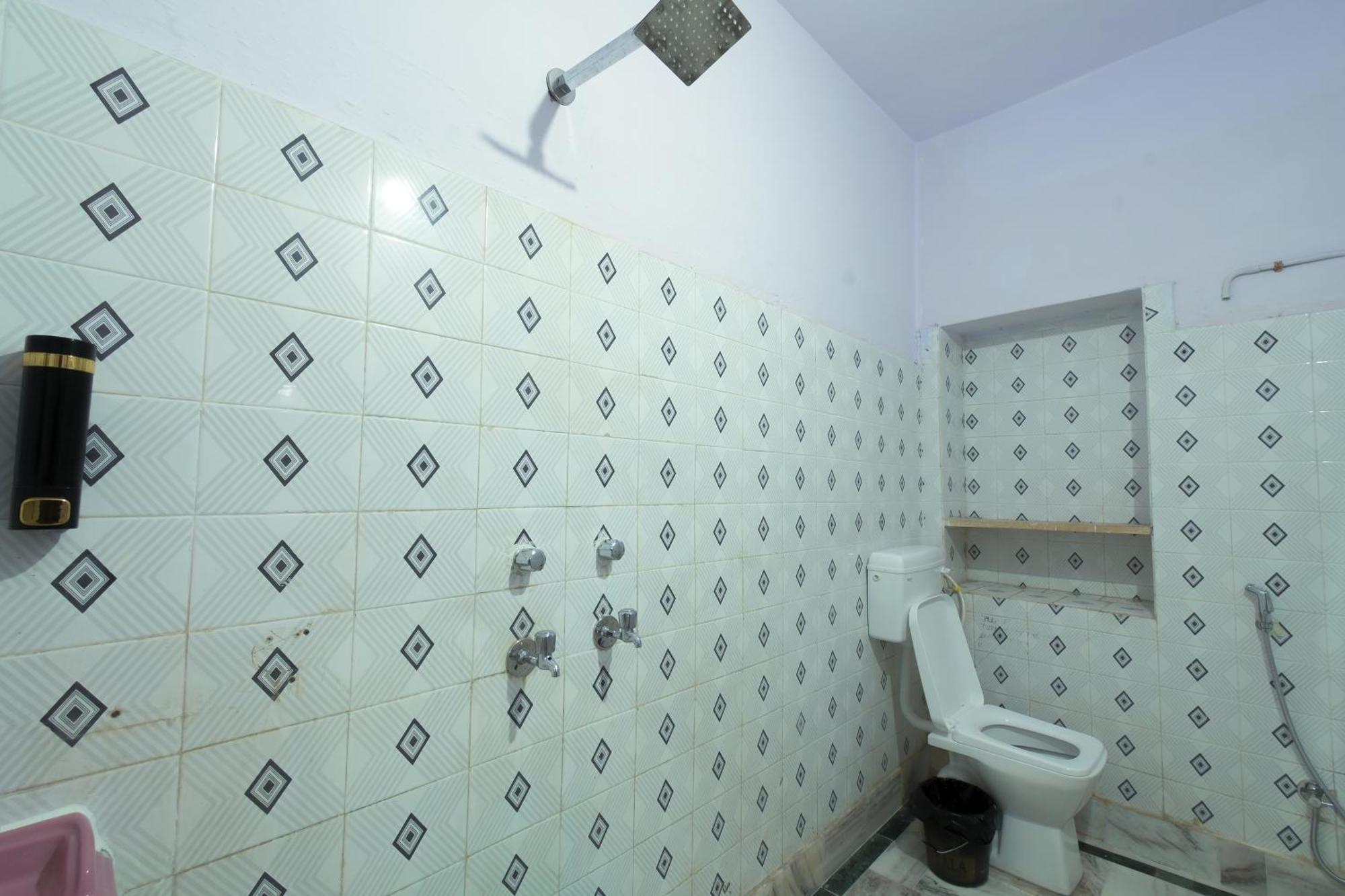 Hotel Renuka Jaisalmer Bagian luar foto