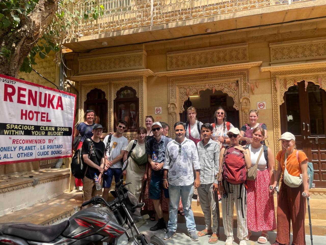 Hotel Renuka Jaisalmer Bagian luar foto