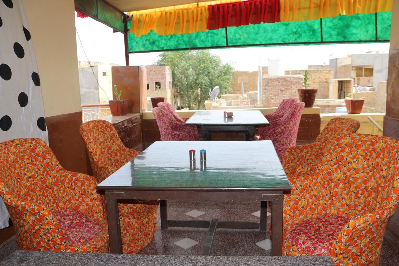 Hotel Renuka Jaisalmer Bagian luar foto