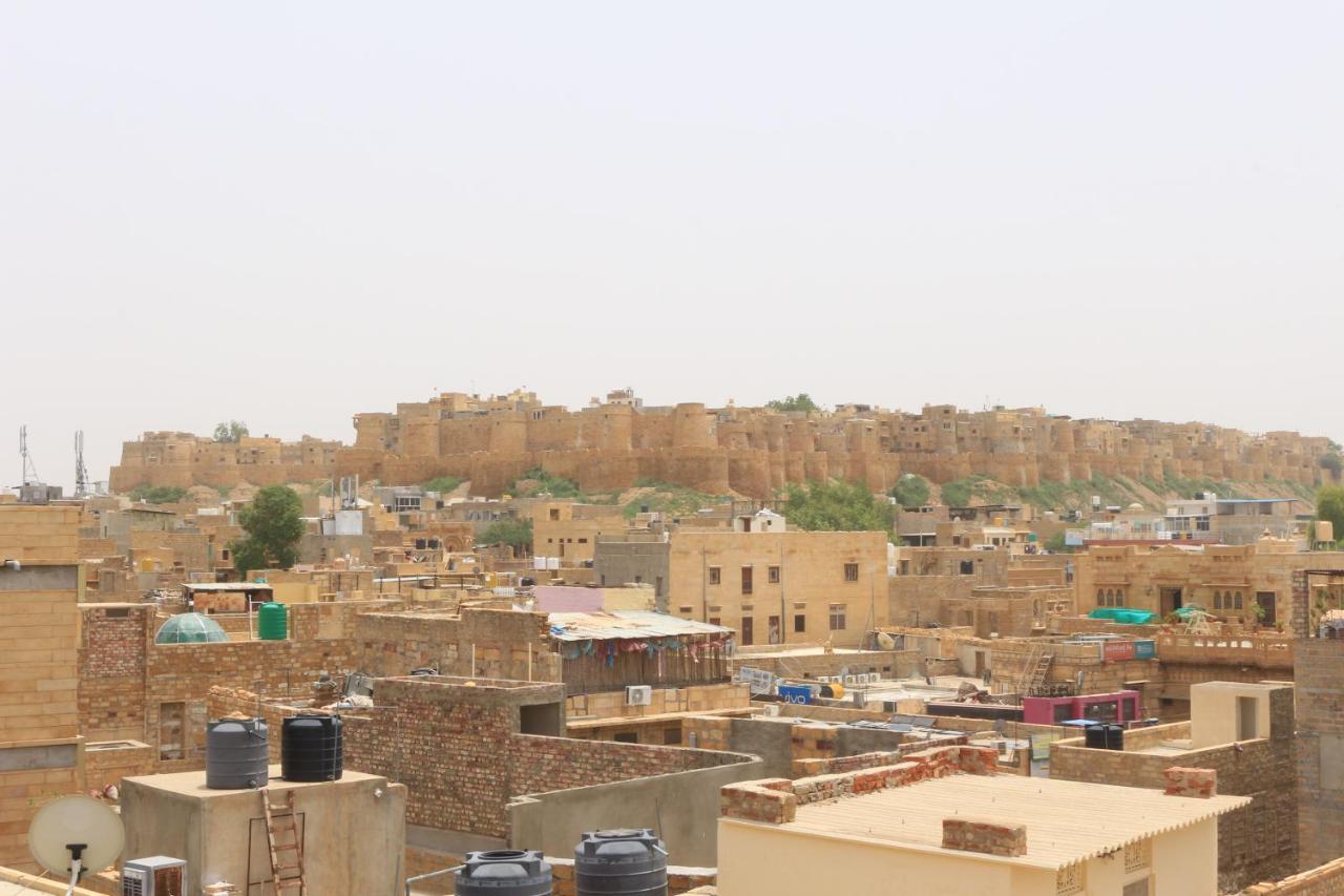 Hotel Renuka Jaisalmer Bagian luar foto