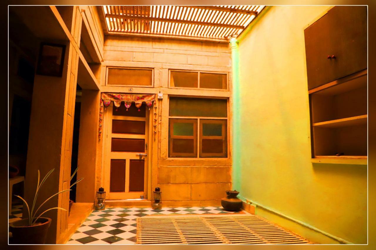 Hotel Renuka Jaisalmer Bagian luar foto